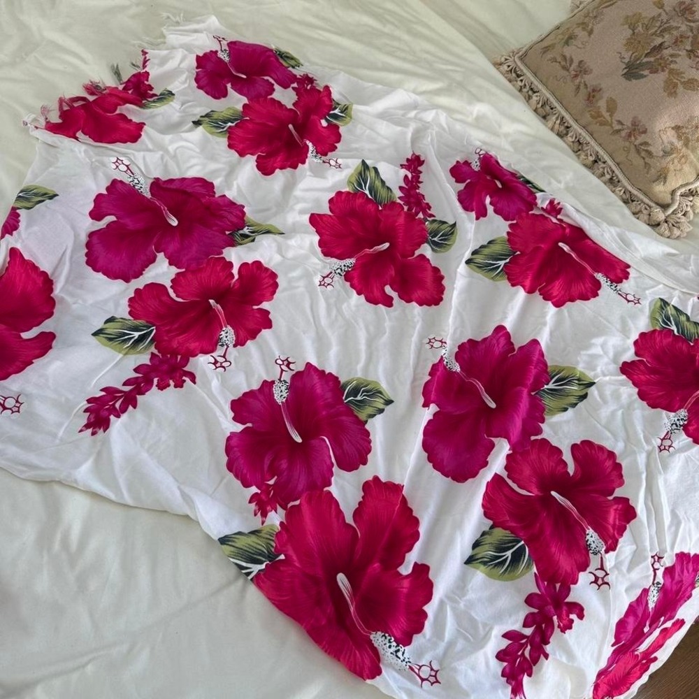 Y2K pink hibiscus floral sarong‎ wrap one size - Picture 3 of 3